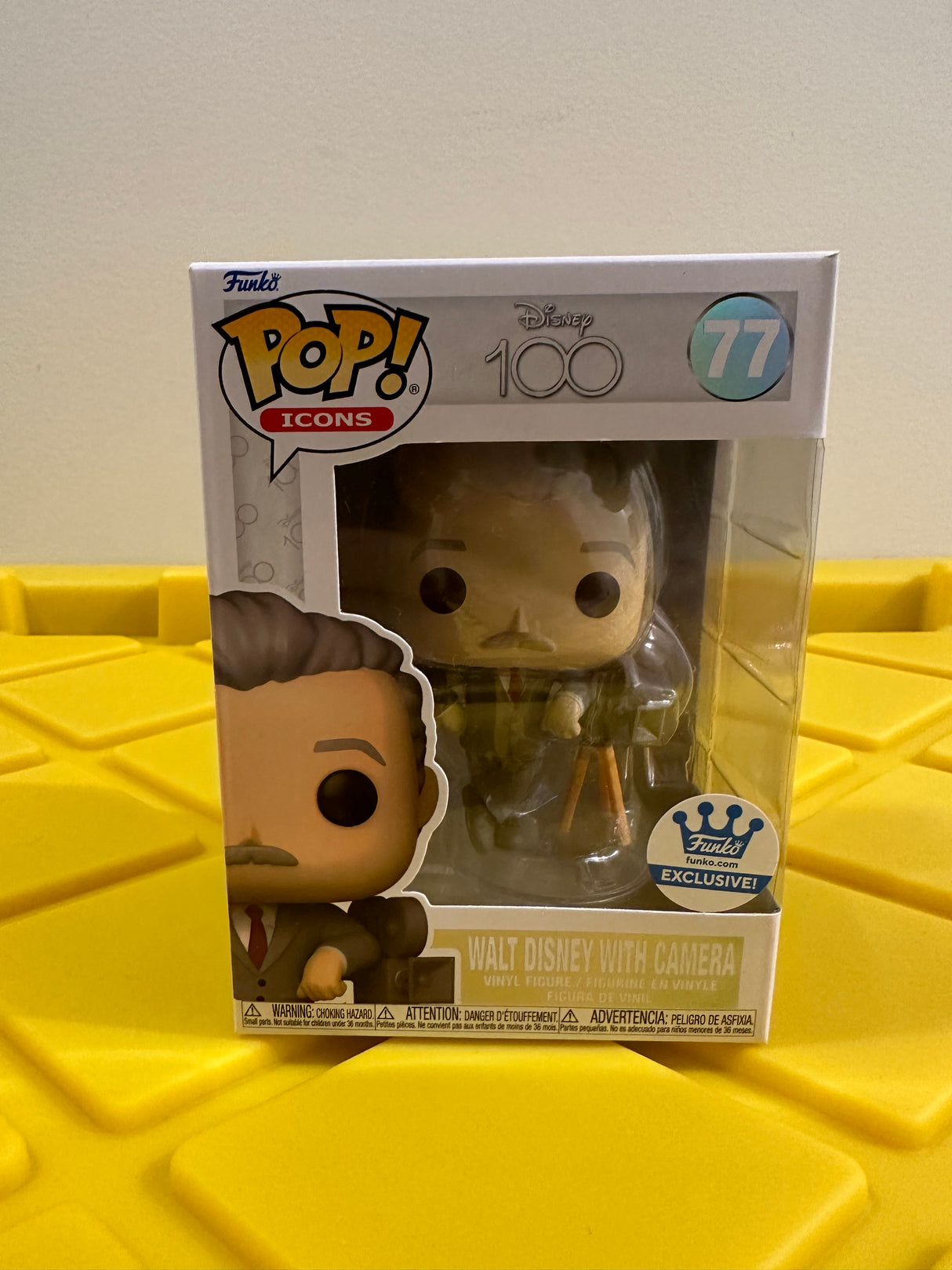 Funko POP! Walt Disney with Camera - Limited Edition Funko Shop Exclusive