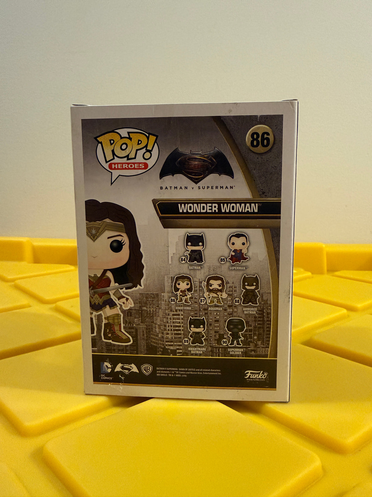 Funko POP! Wonder Woman (Patina) - Limited Edition Supernova Exclusive