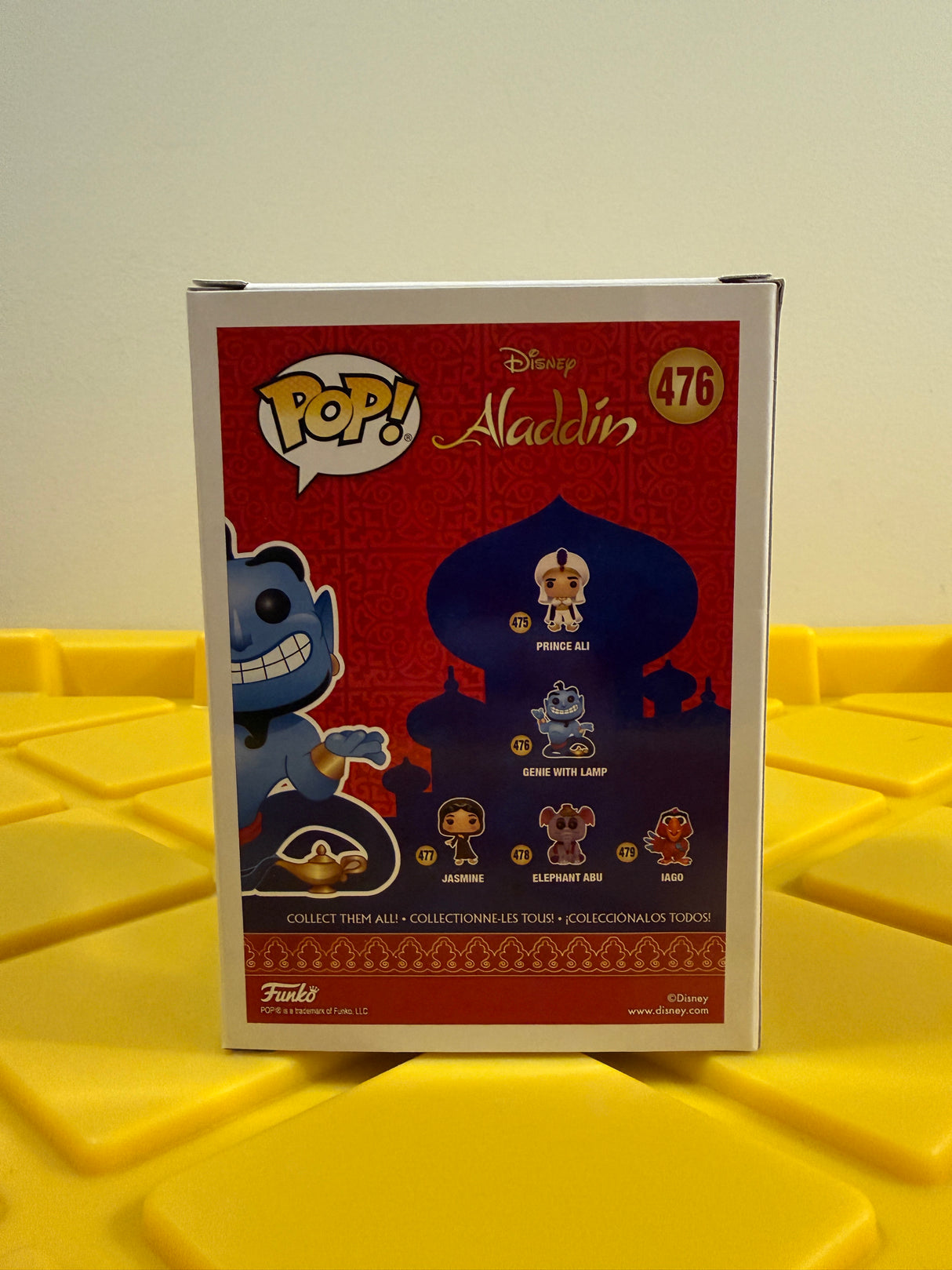 Funko POP! Genie with Lamp (Glow) - Limited Edition Specialty Series Exclusive