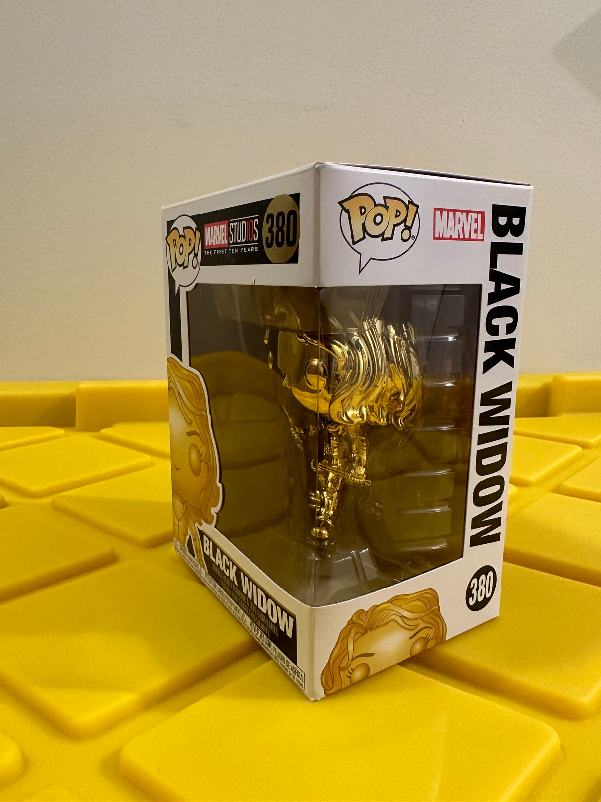 Funko POP! Black Widow (Gold Chrome)