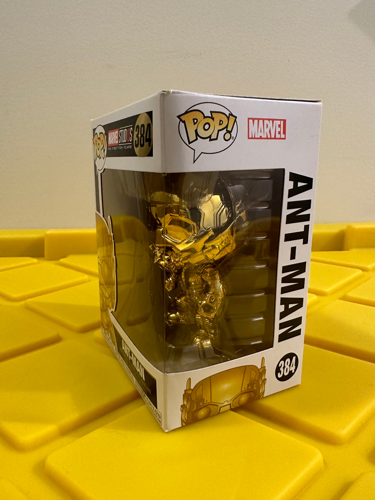 Funko POP! Ant-Man (Gold Chrome)