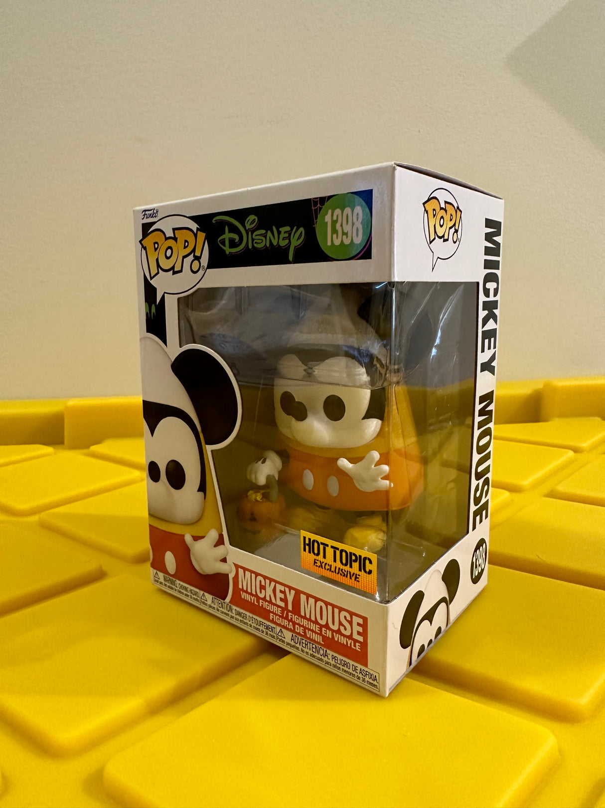 Funko POP! Mickey Mouse - Limited Edition Hot Topic Exclusive