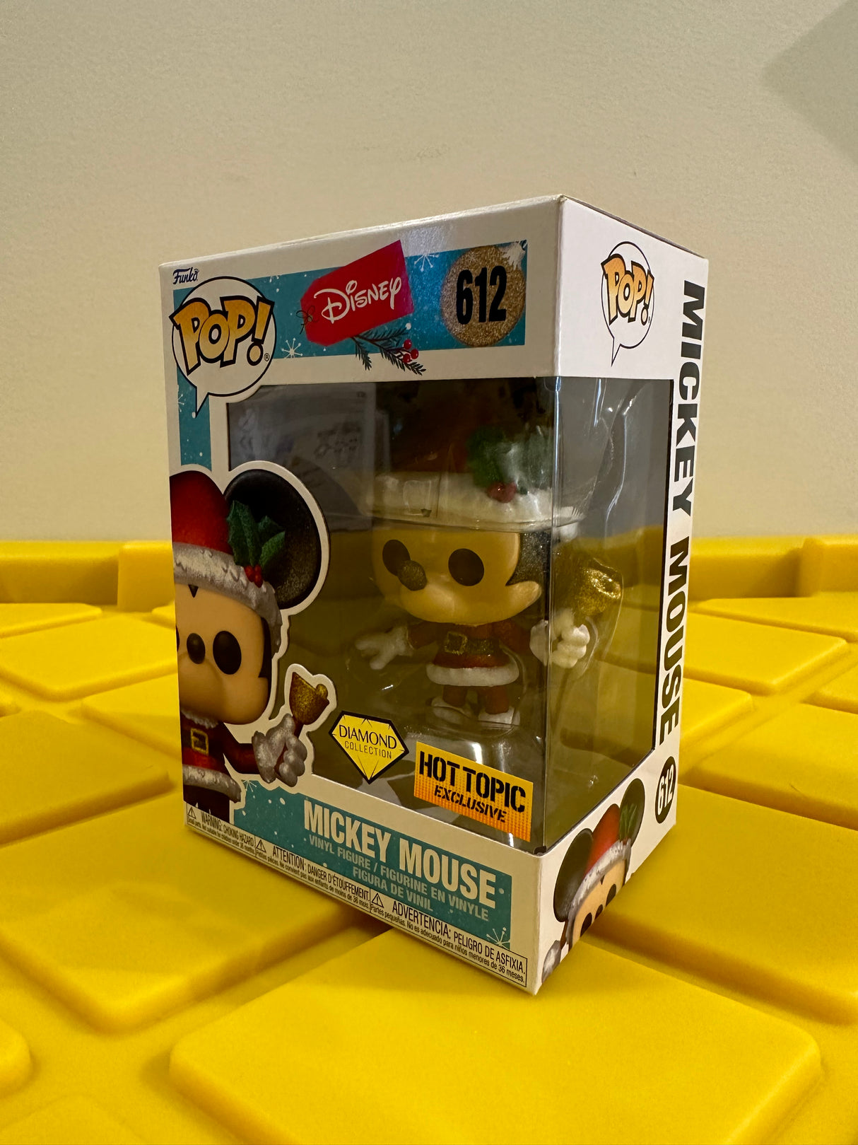 Funko POP! Mickey Mouse (Diamond) - Limited Edition Hot Topic Exclusive