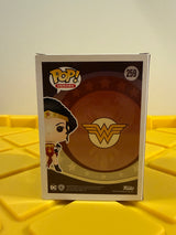 Funko POP! Wonder Woman (Amazonia) - Limited Edition Hot Topic Exclusive