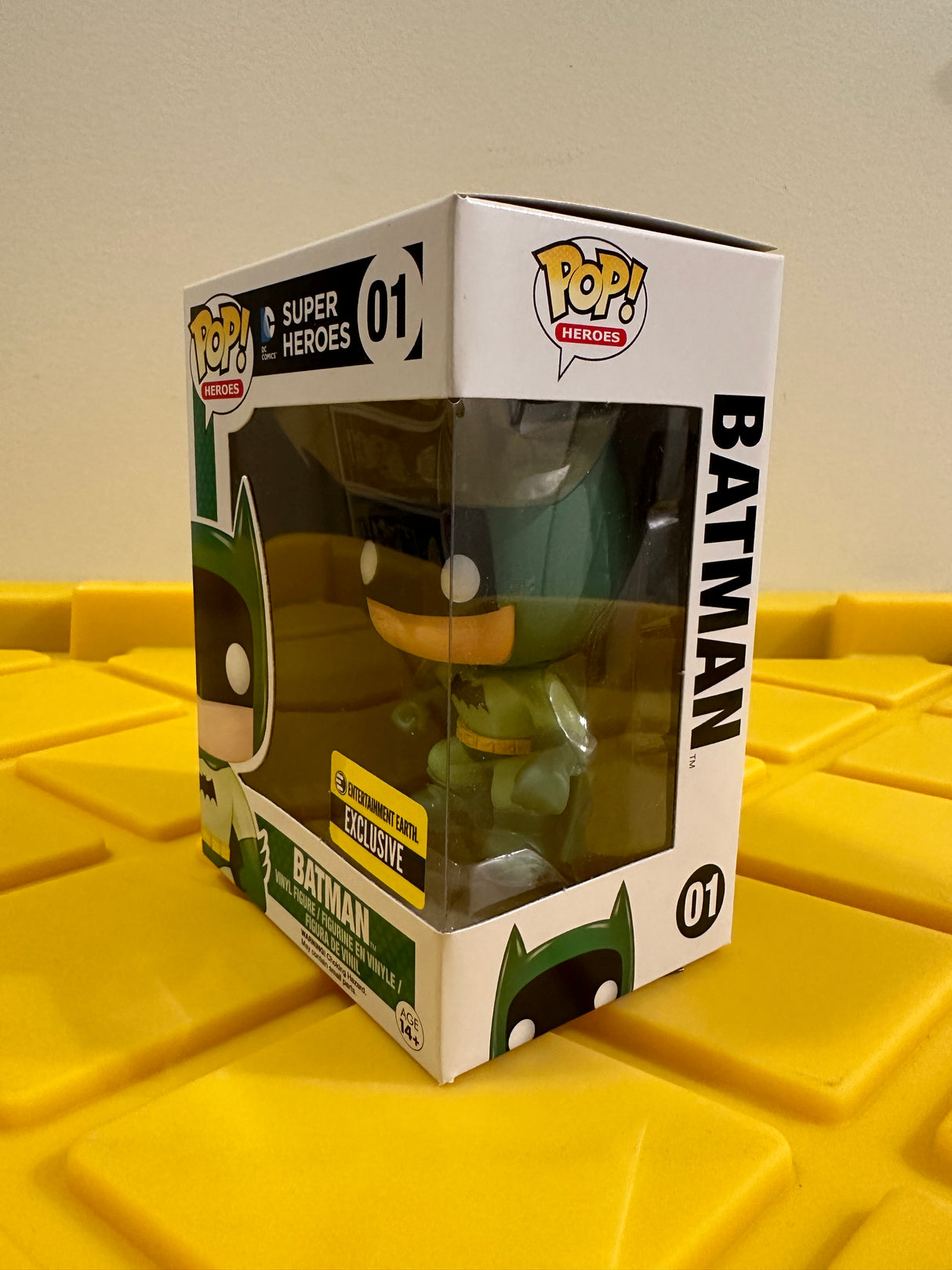 Funko POP! Batman (Green) - Limited Edition Entertainment Earth Exclusive