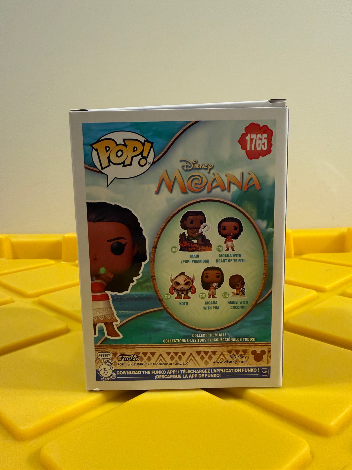 Funko POP! Moana with Heart of Te Fiti (Glow)