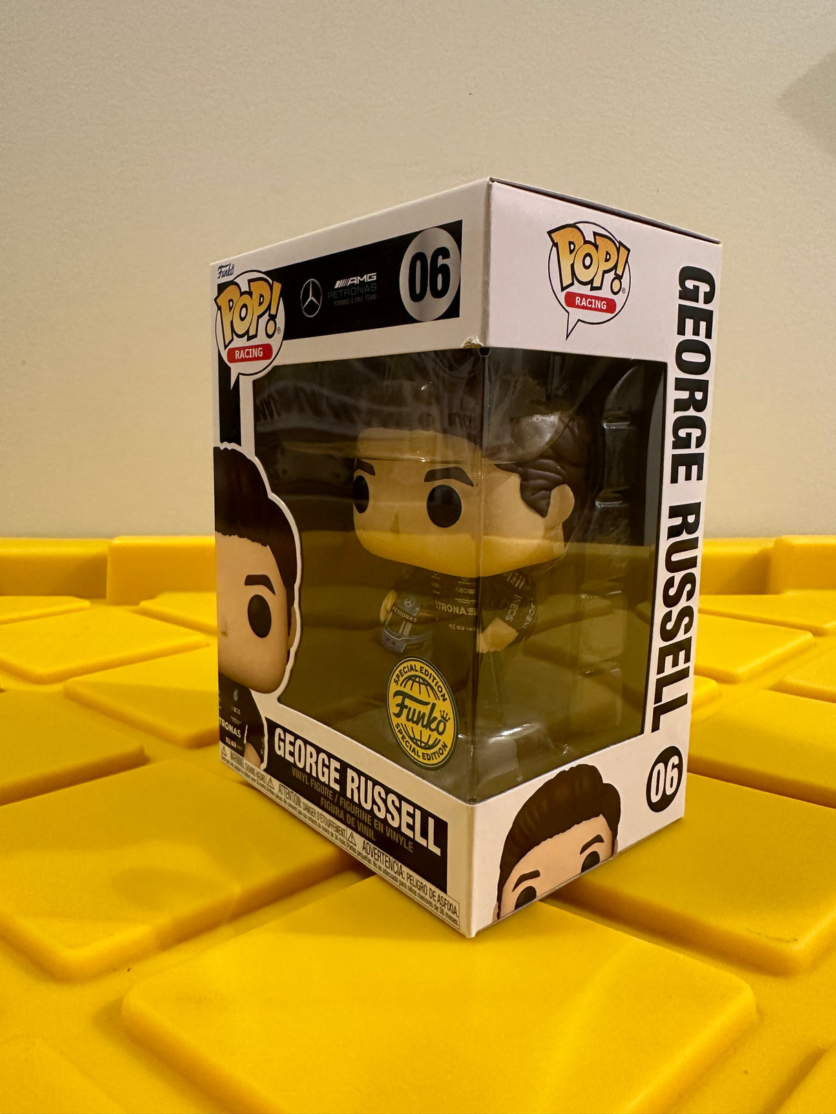 George Russell - Limited Edition Special Edition Exclusive