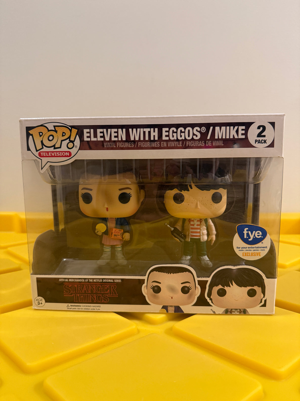 Funko POP! Eleven with Eggos / Mike (2-Pack) - Limited Edition FYE Exclusive