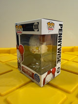 Funko POP! Pennywise with Balloon (Shelf Sitter)