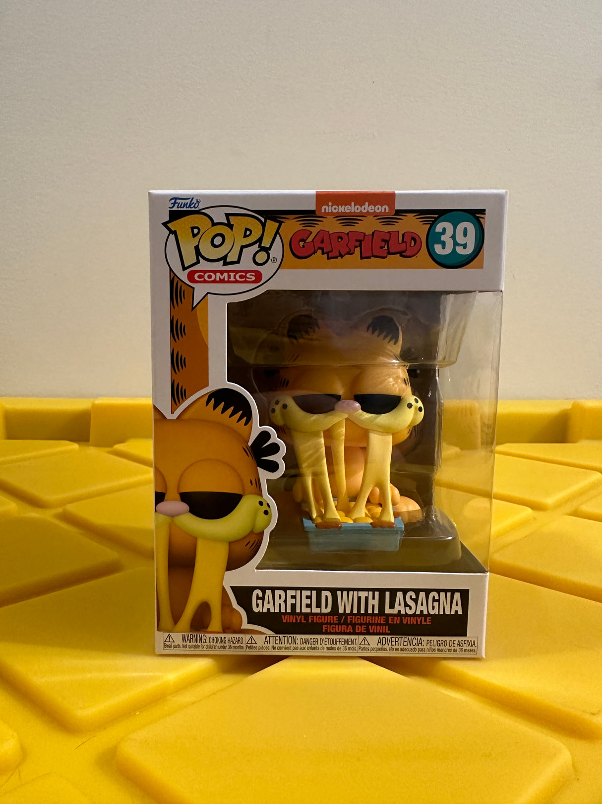 Garfield with Lasagna