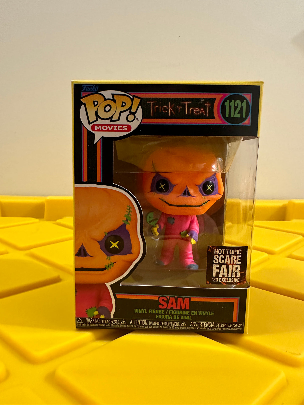 Funko POP! Sam (Black Light) - Limited Edition Hot Topic 2023 Scare Fair Exclusive