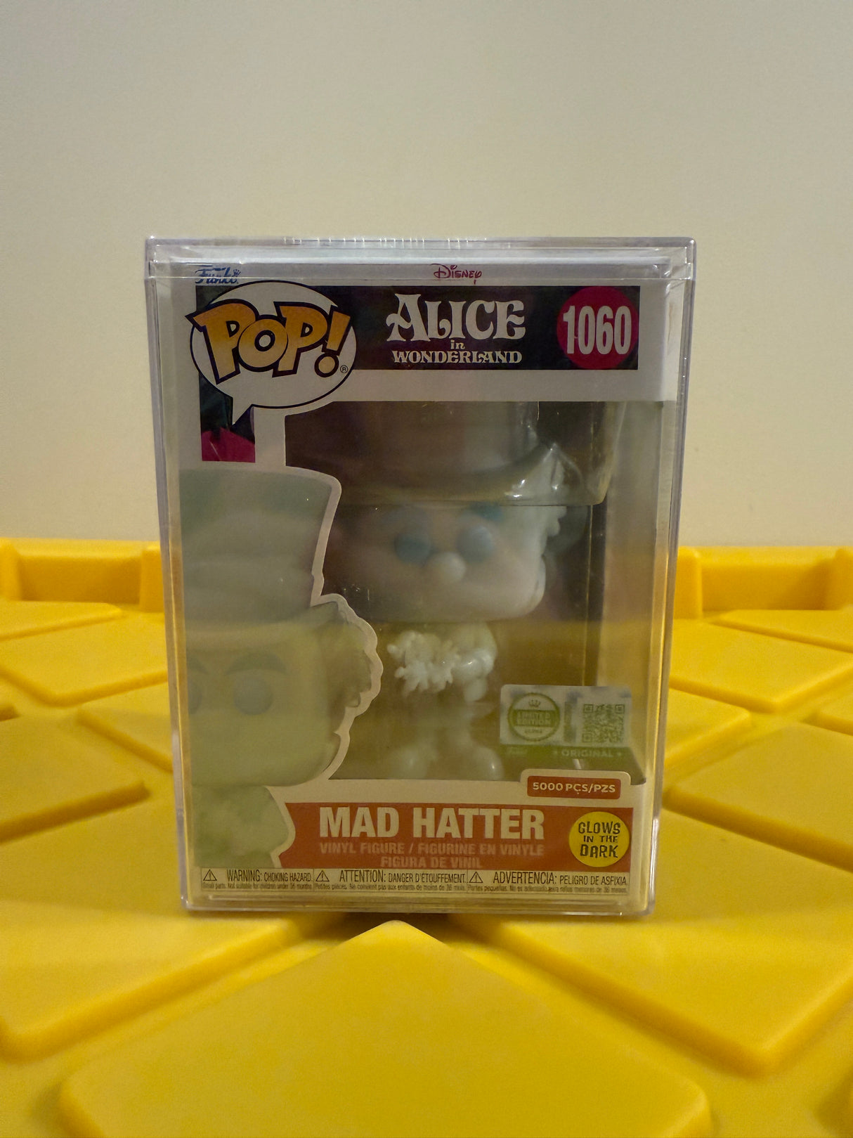 Funko POP! Mad Hatter (Glow) (L.E. 5000) - Limited Edition Ultra