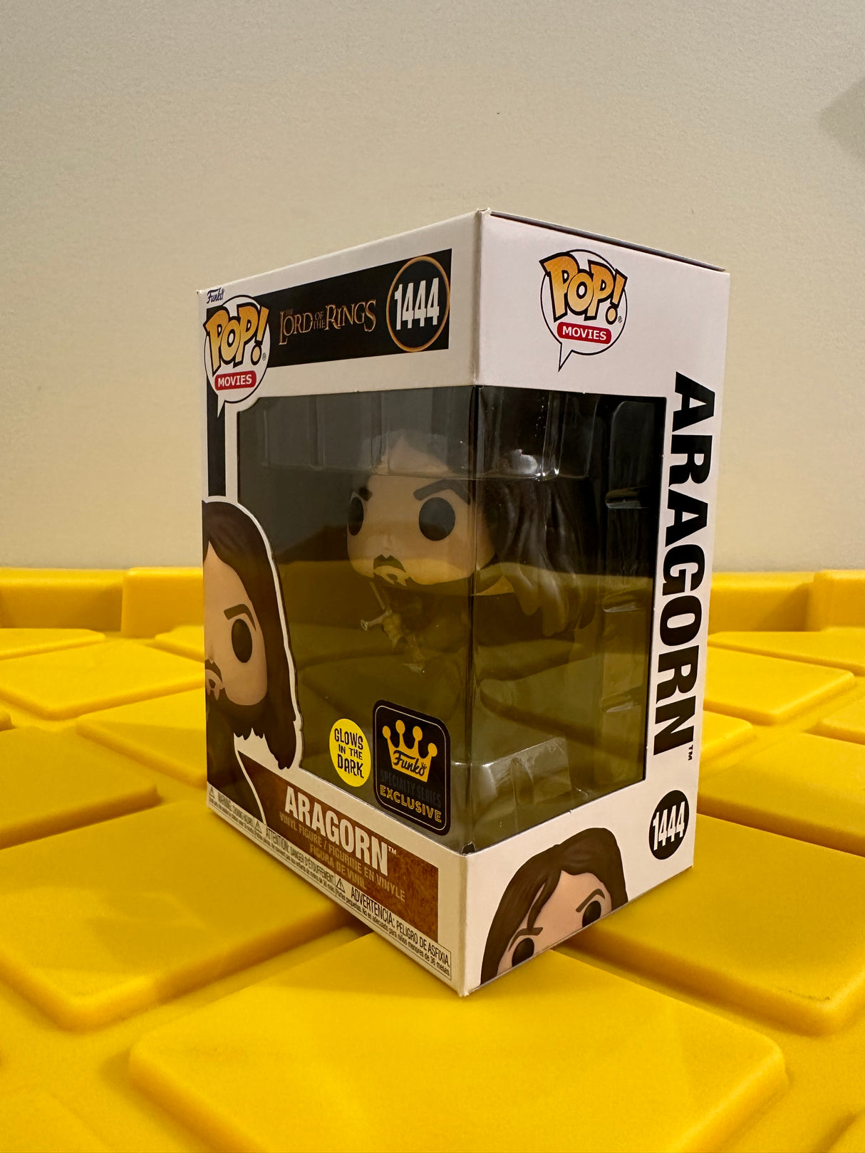 Aragorn (Glow) - Limited Edition Specialty Series Exclusive