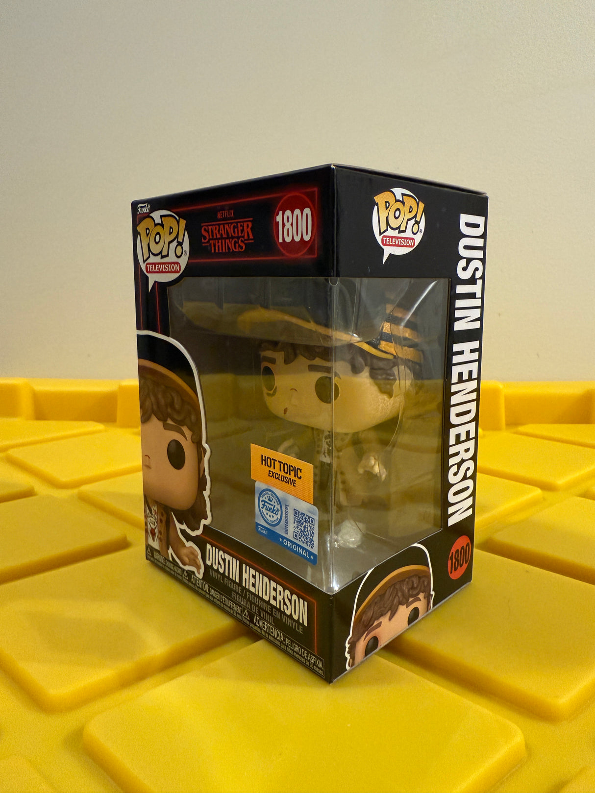Funko POP! Dustin Henderson - Limited Edition Hot Topic Exclusive