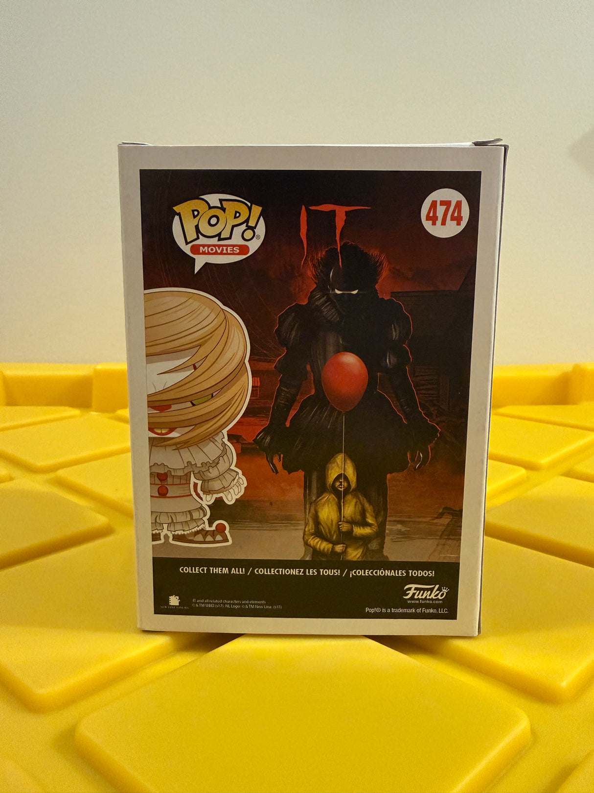 Funko POP! Pennywise with Wig (Blue Eyes) - Limited Edition Walmart Exclusive