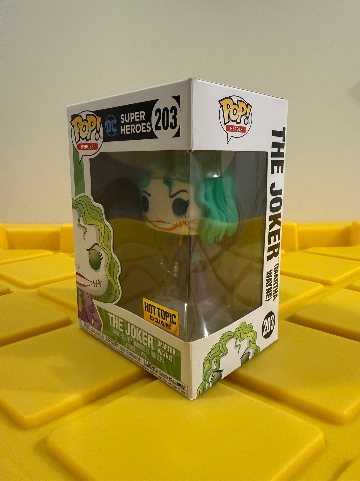 Funko POP! The Joker (Martha Wayne) - Limited Edition Hot Topic Exclusive