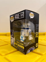 Funko POP! R2-D2 (Lights & Sound) - Limited Edition Funko Shop Exclusive