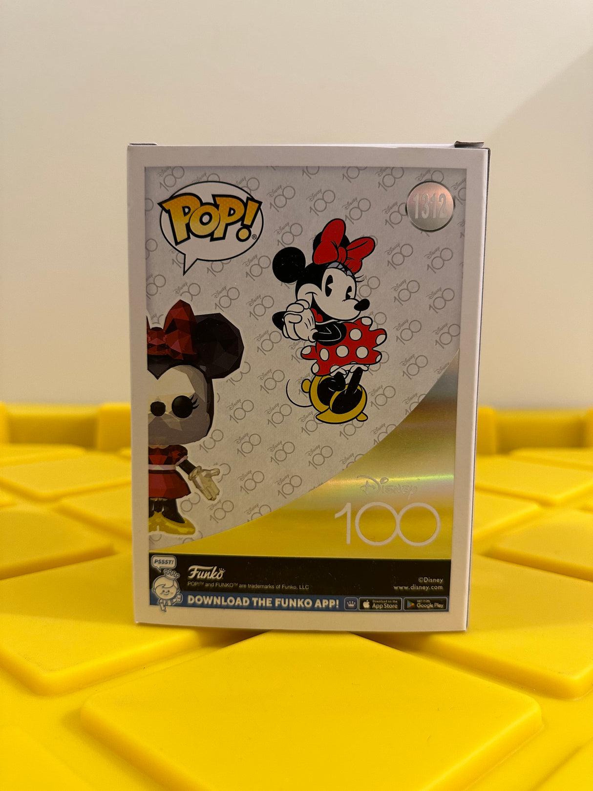 Minnie Mouse (Facet) - Limited Edition Funko Shop Exclusive