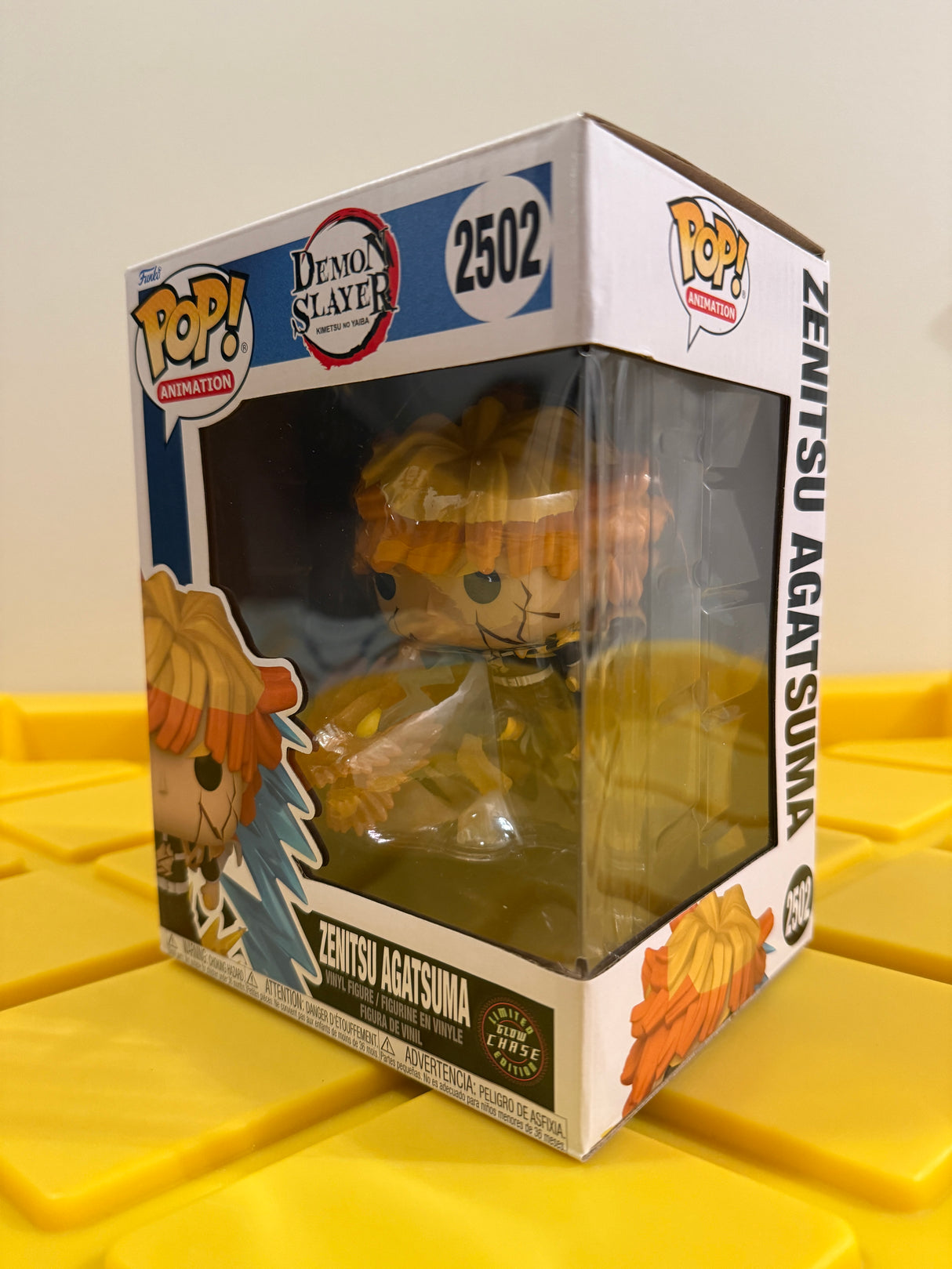 Funko POP! Premium Zenitsu Agatsuma (Glow) - Limited Edition Chase