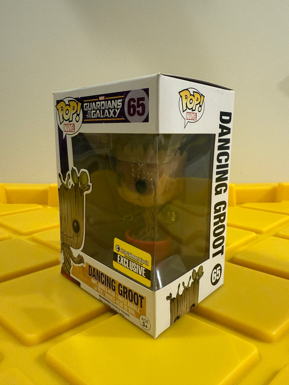 Funko POP! Dancing Groot - Limited Edition Entertainment Earth Exclusive