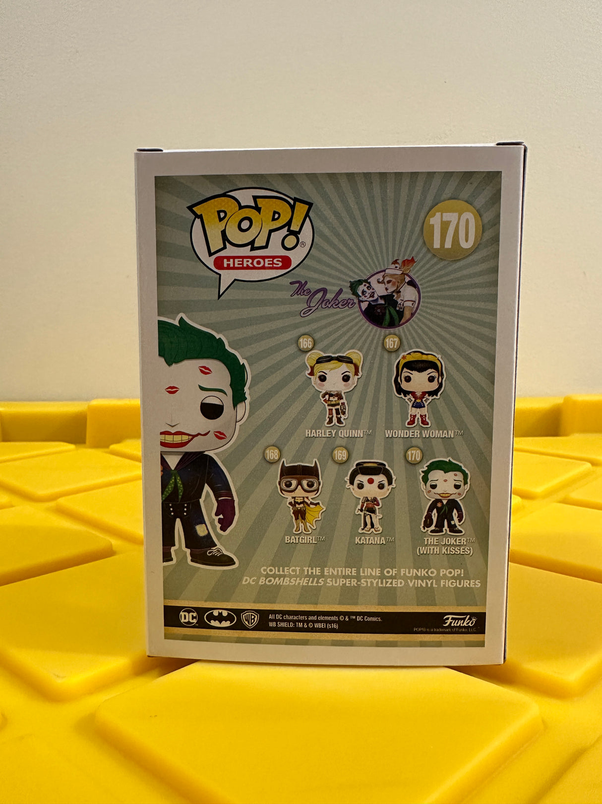 Funko POP! The Joker (with Kisses) - Limited Edition Chase - Limited Edition Hot Topic Exclusive