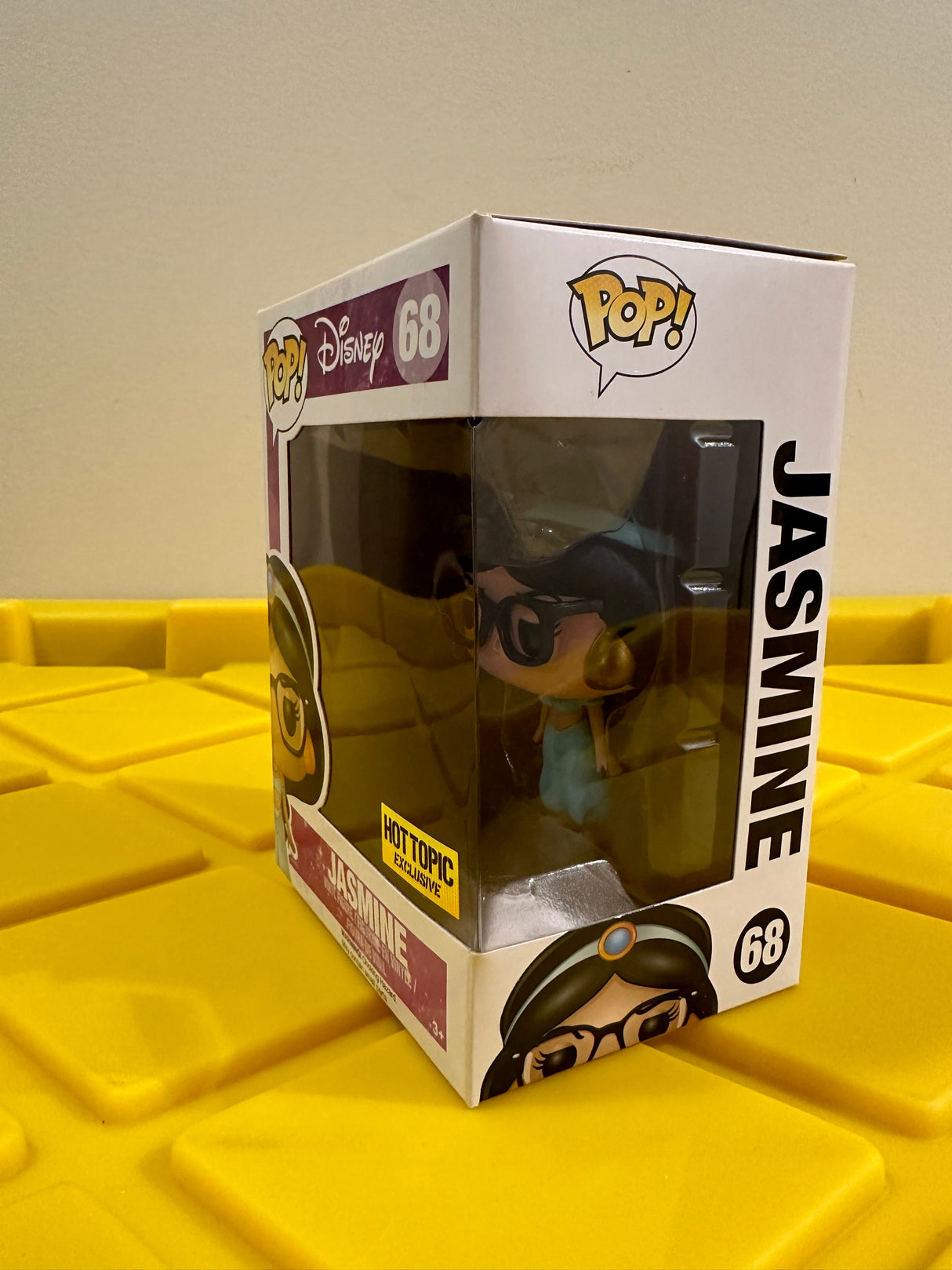 Jasmine (Nerd) - Limited Edition Hot Topic Exclusive