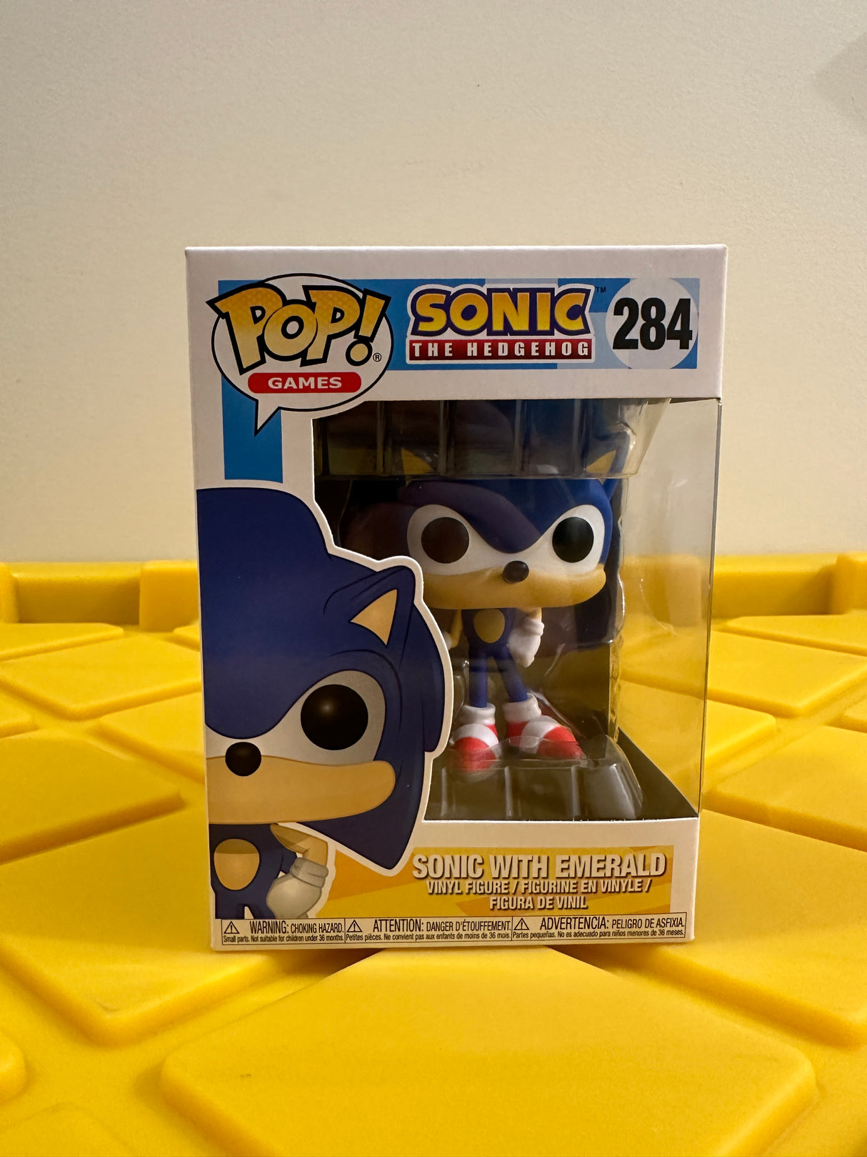 Funko POP! Sonic with Emerald