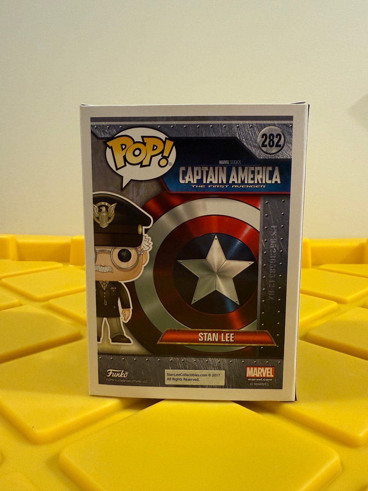 Funko POP! Stan Lee - Limited Edition Walmart Exclusive