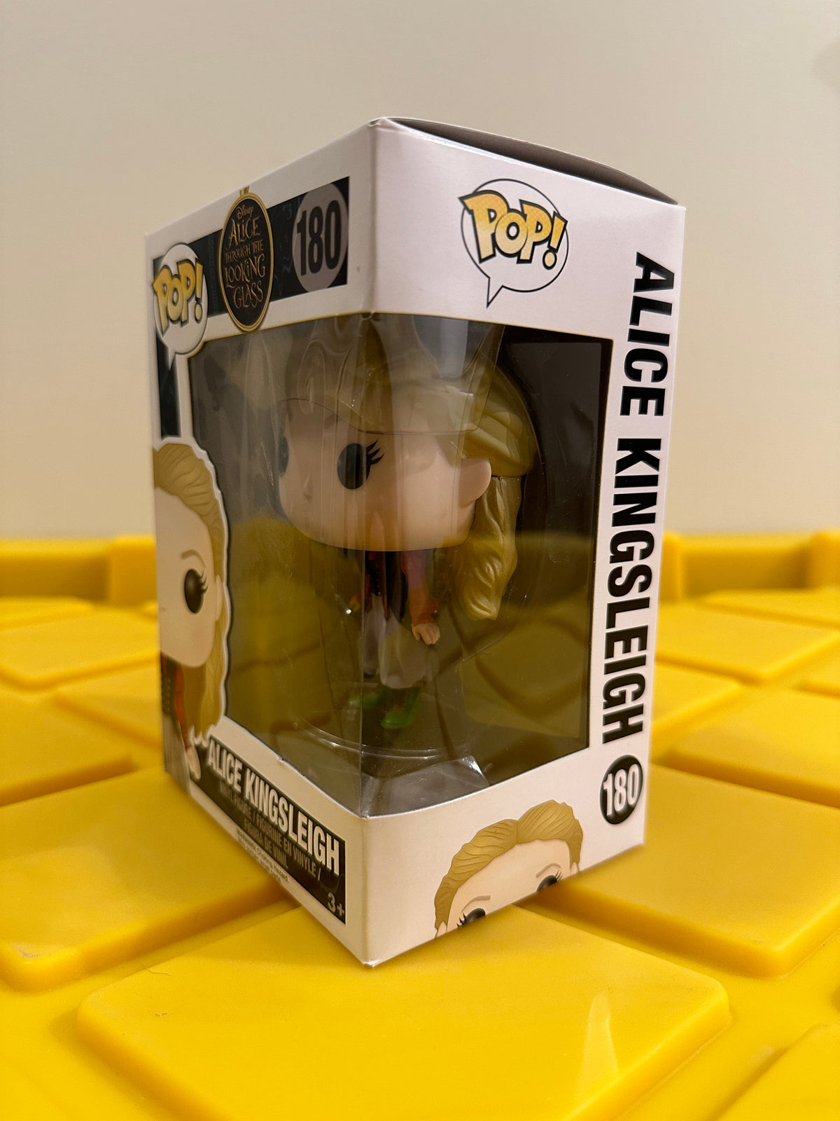 Funko POP! Alice Kingsleigh