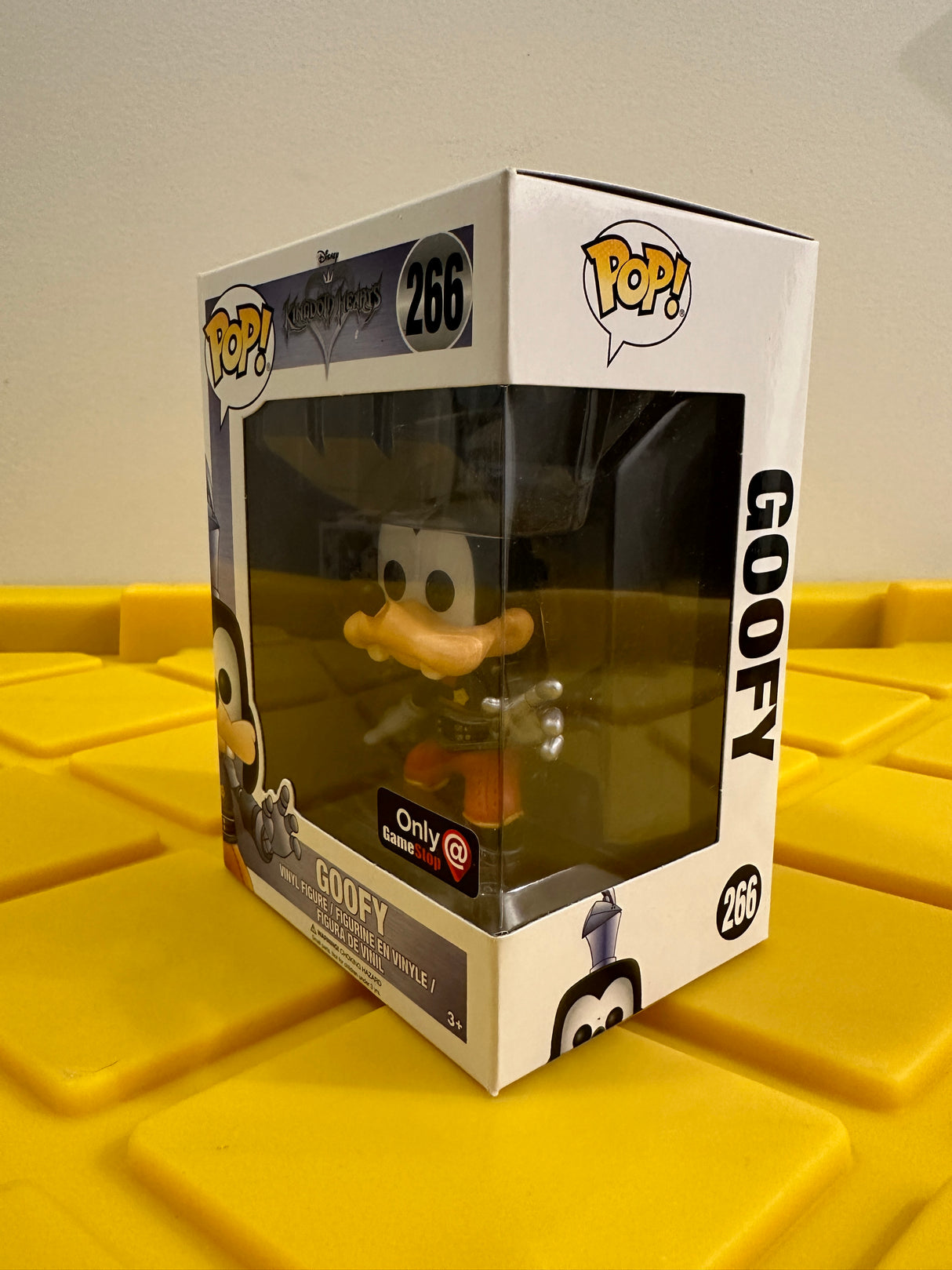 Funko POP! Goofy - Limited Edition GameStop Exclusive