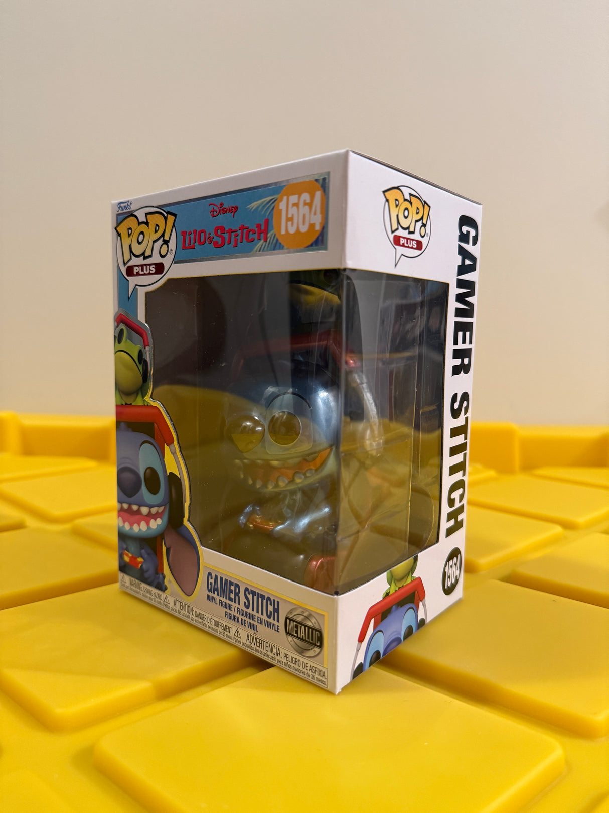 Funko POP! Plus Gamer Stitch (Metallic)