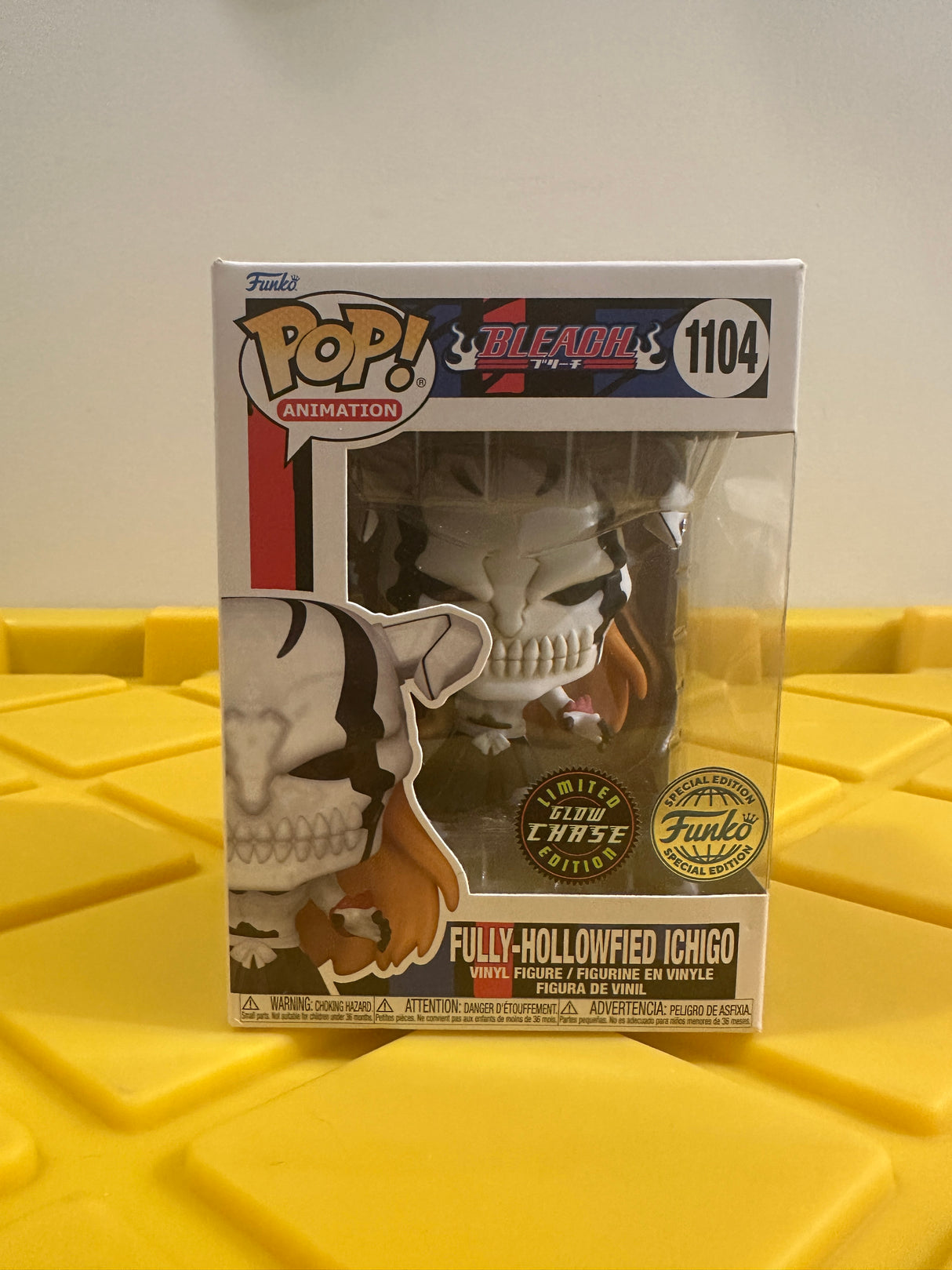 Funko POP! Fully-Hollowfied Ichigo (Glow) - Limited Edition Chase - Limited Edition Special Edition Exclusive