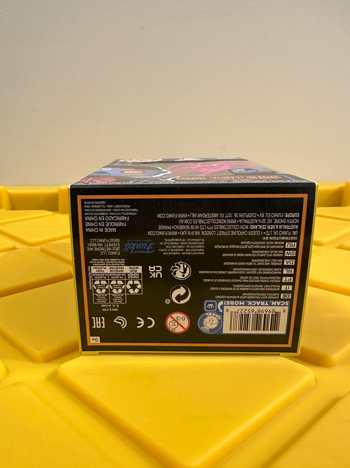 Funko POP! Gabriel "Fluffy" Iglesias (Black Light) (Signed)