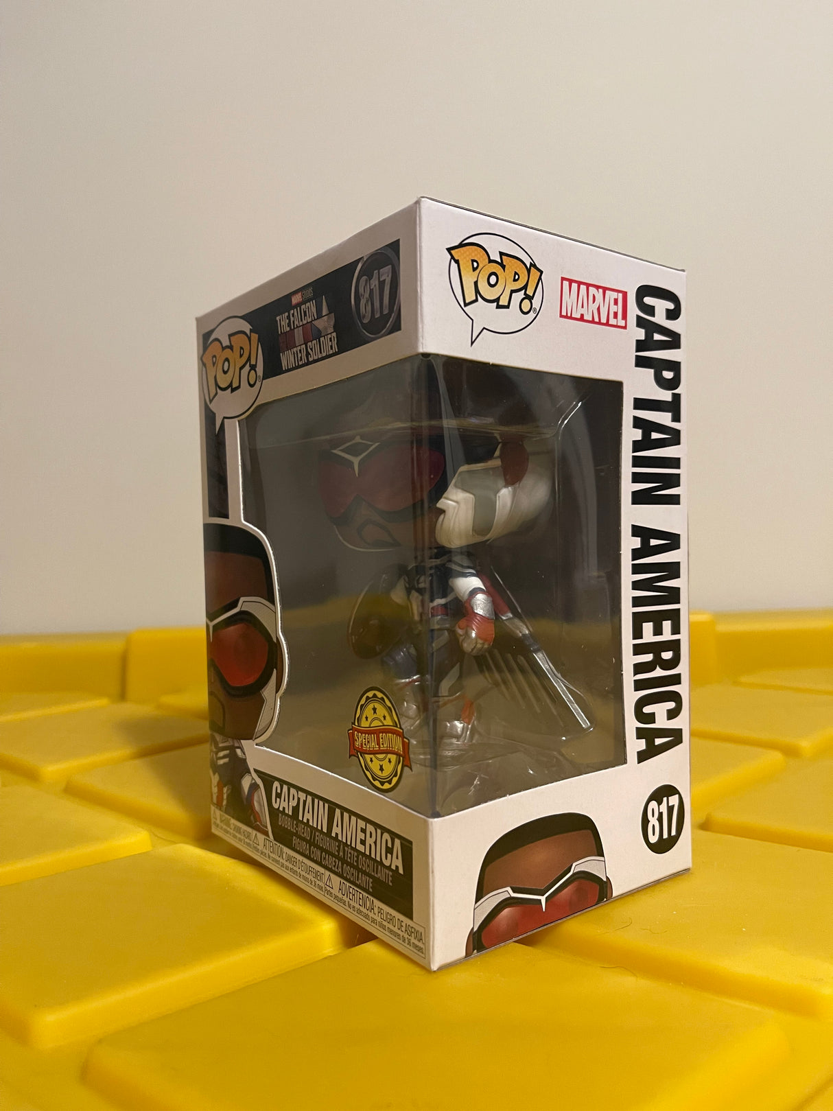 Funko POP! Captain America (Metallic) - Limited Edition Special Edition Exclusive
