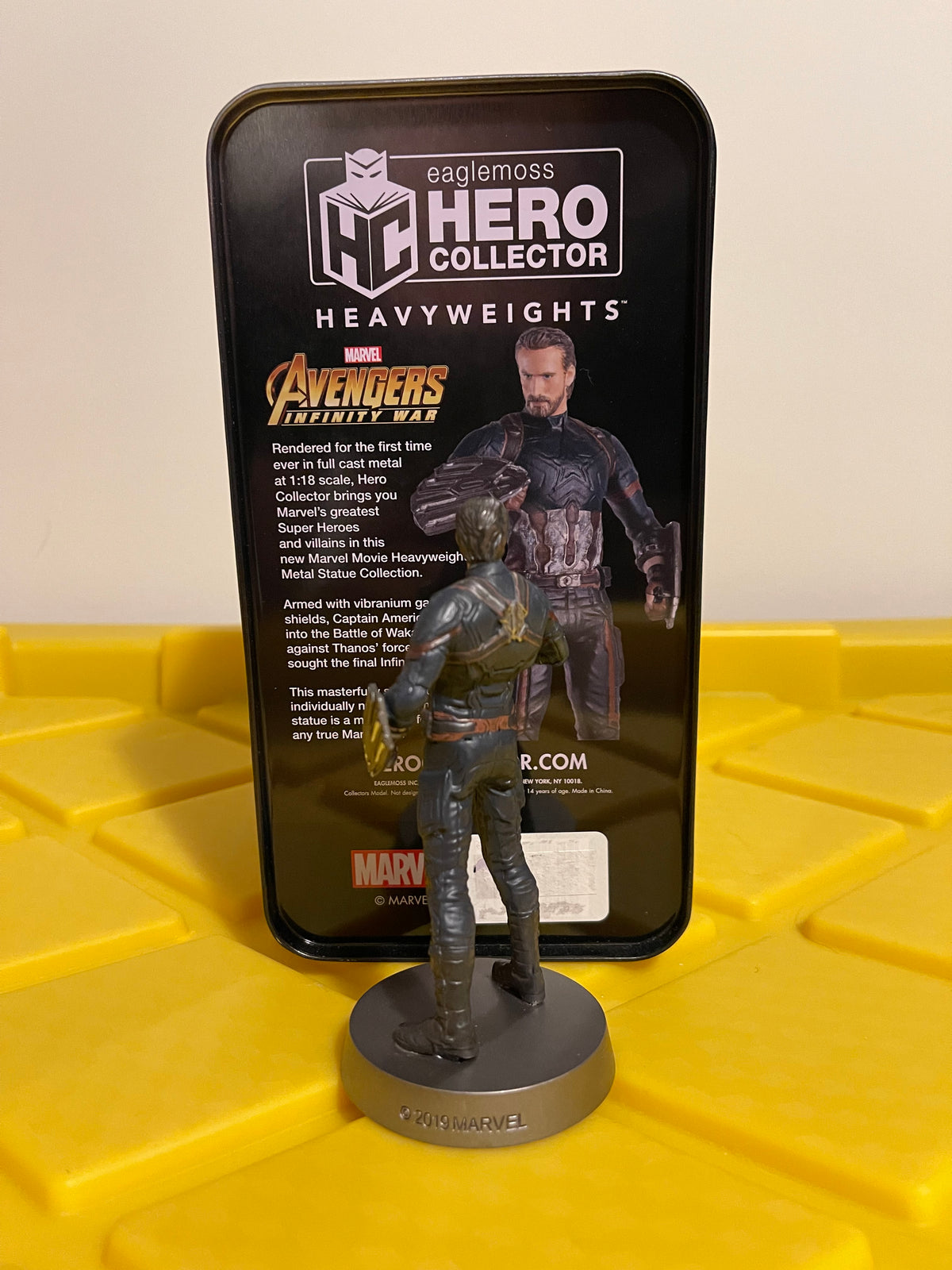 Captain America - Metal Statue