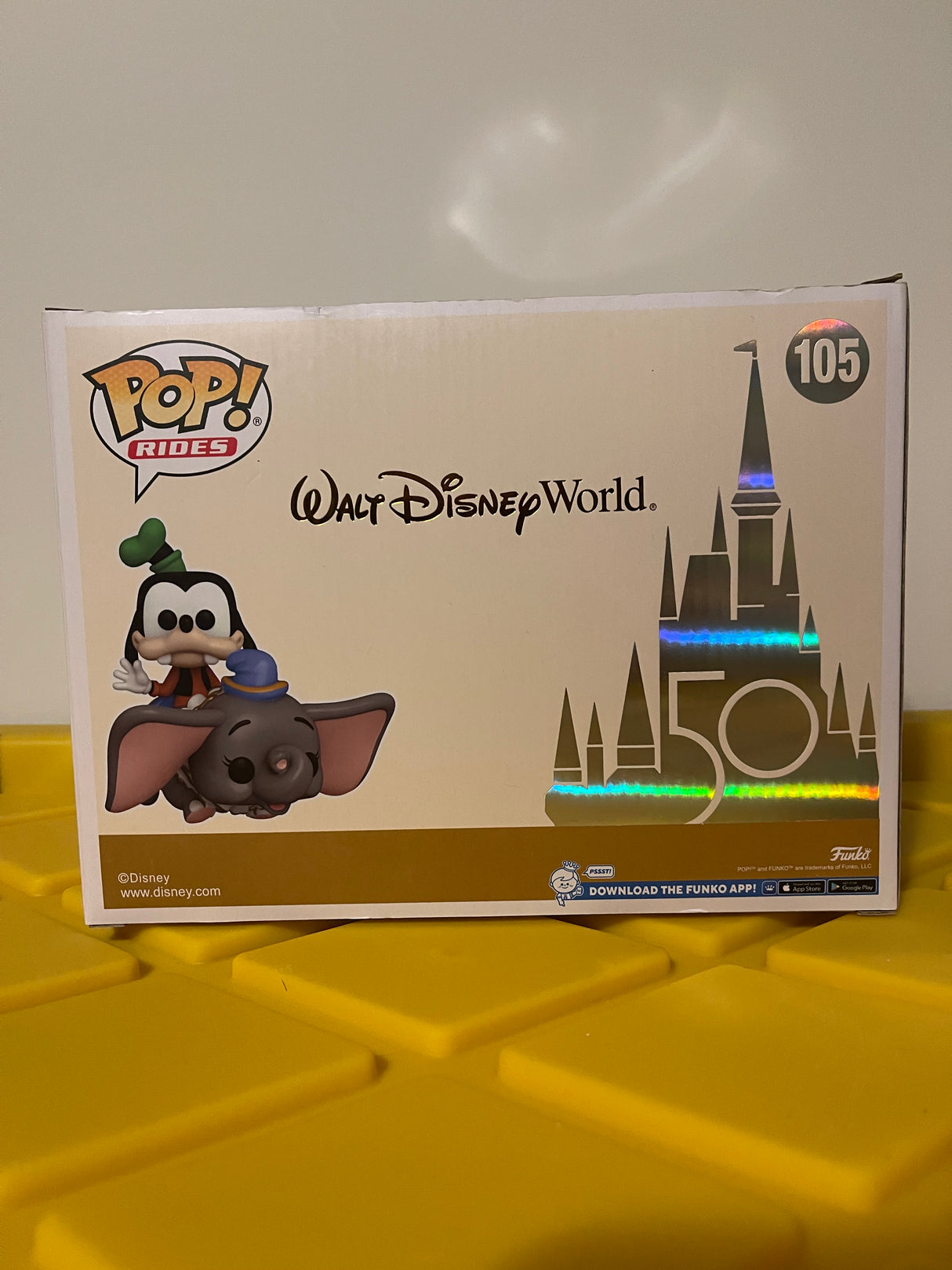 Funko POP! Goofy at the Dumbo the Flying Elephant Attraction (Rides)