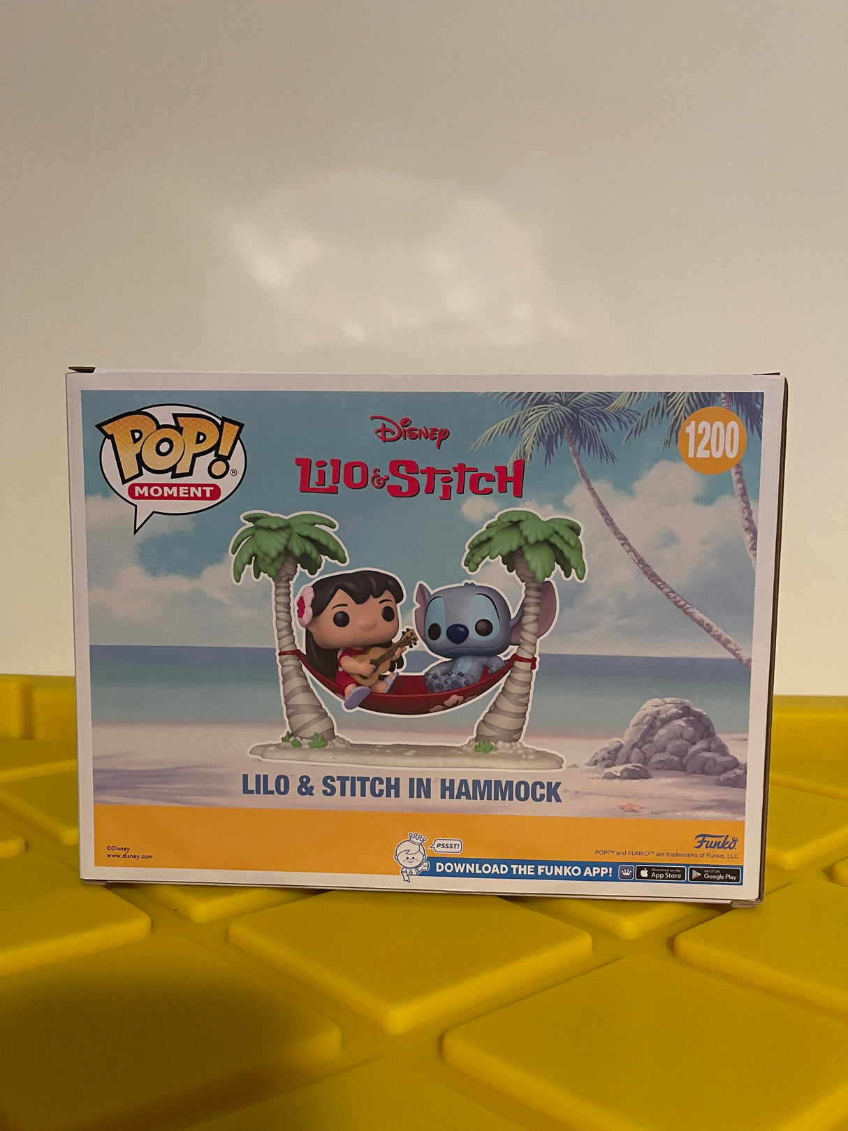 Funko POP! Lilo & Stitch in Hammock (Moment) - Limited Edition Hot Topic Exclusive