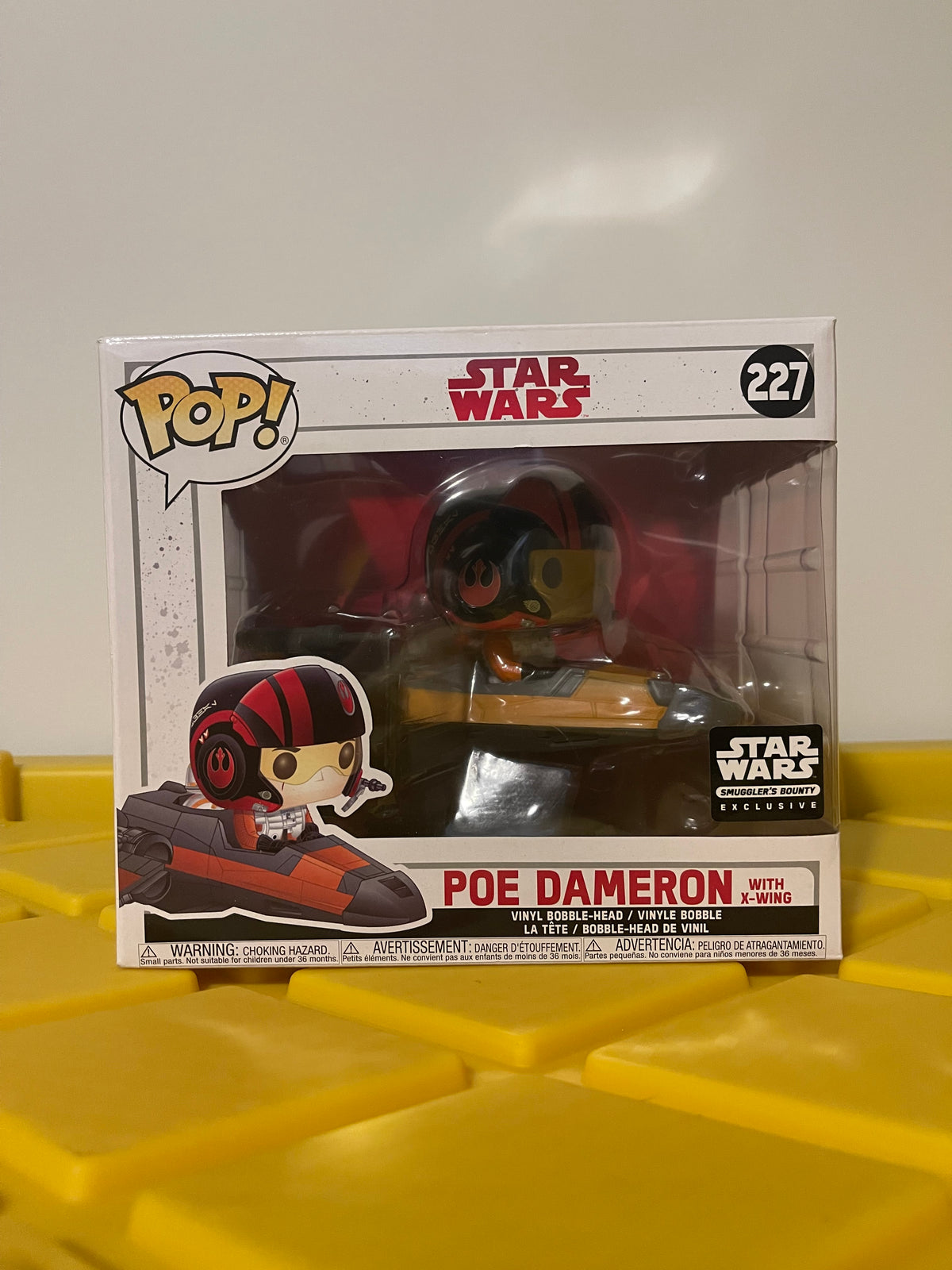 Poe Dameron With X-Wing - Limited Edition Smuggler's Bounty Exclusive