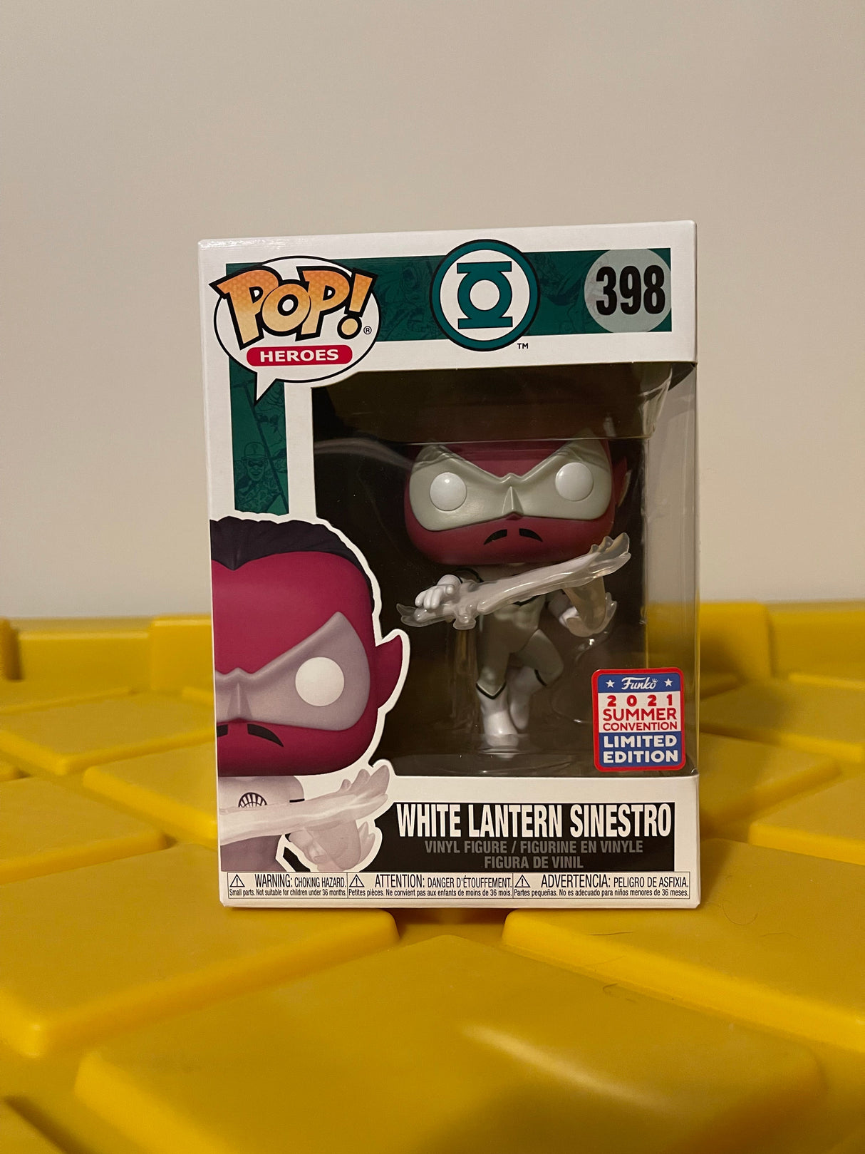 Funko POP! White Lantern Sinestro - Limited Edition 2021 SDCC (FunKon) Exclusive