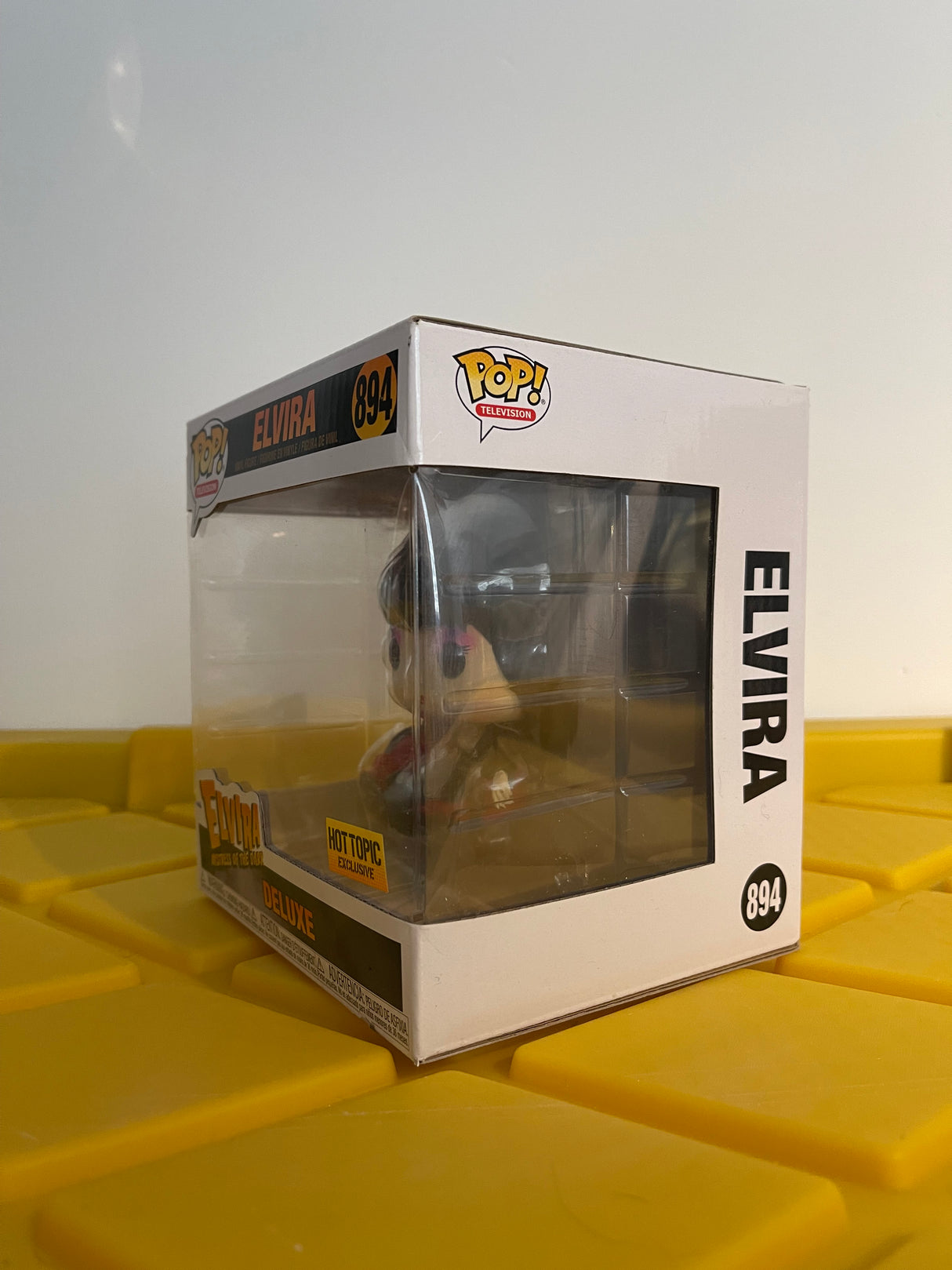 Funko POP! Elvira - Limited Edition Hot Topic Exclusive