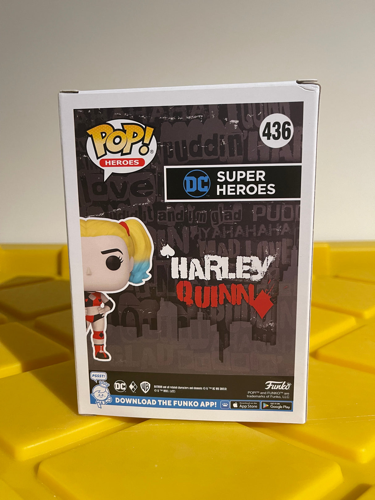 Harley Quinn With Belt - Limited Edition PX Previews Exclusive