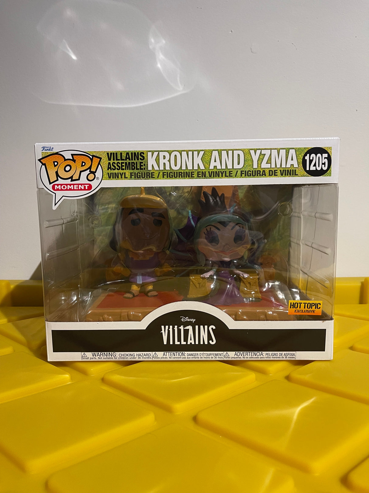 Funko POP! Villains Assemble: Kronk & Yzma (Moment) - Limited Edition Hot Topic Exclusive