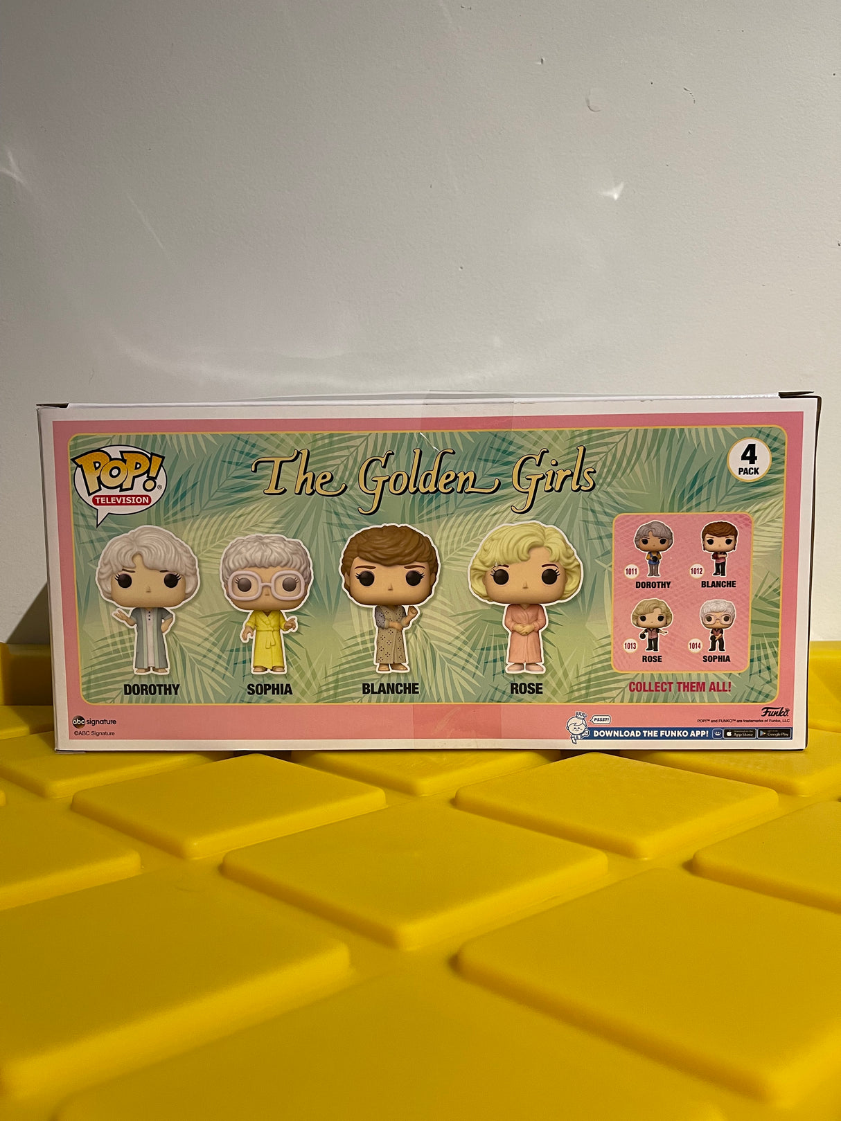 Funko POP! The Golden Girls (4-Pack) - Limited Edition Walmart Exclusive