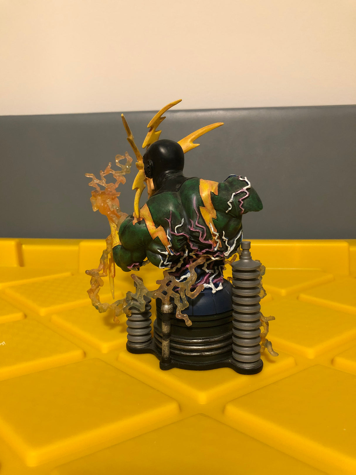 Electro Bust