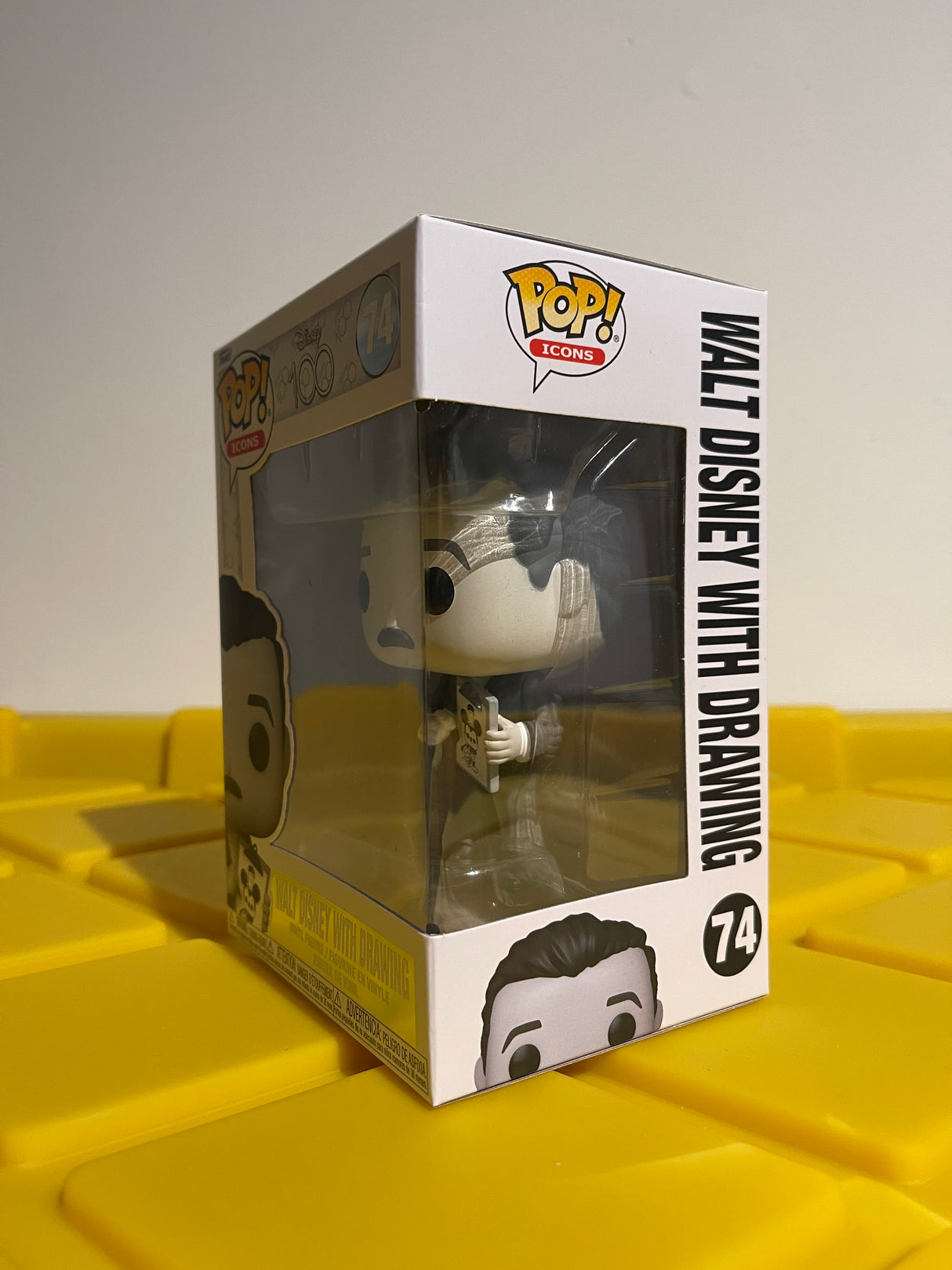 Funko POP! Walt Disney with Drawing