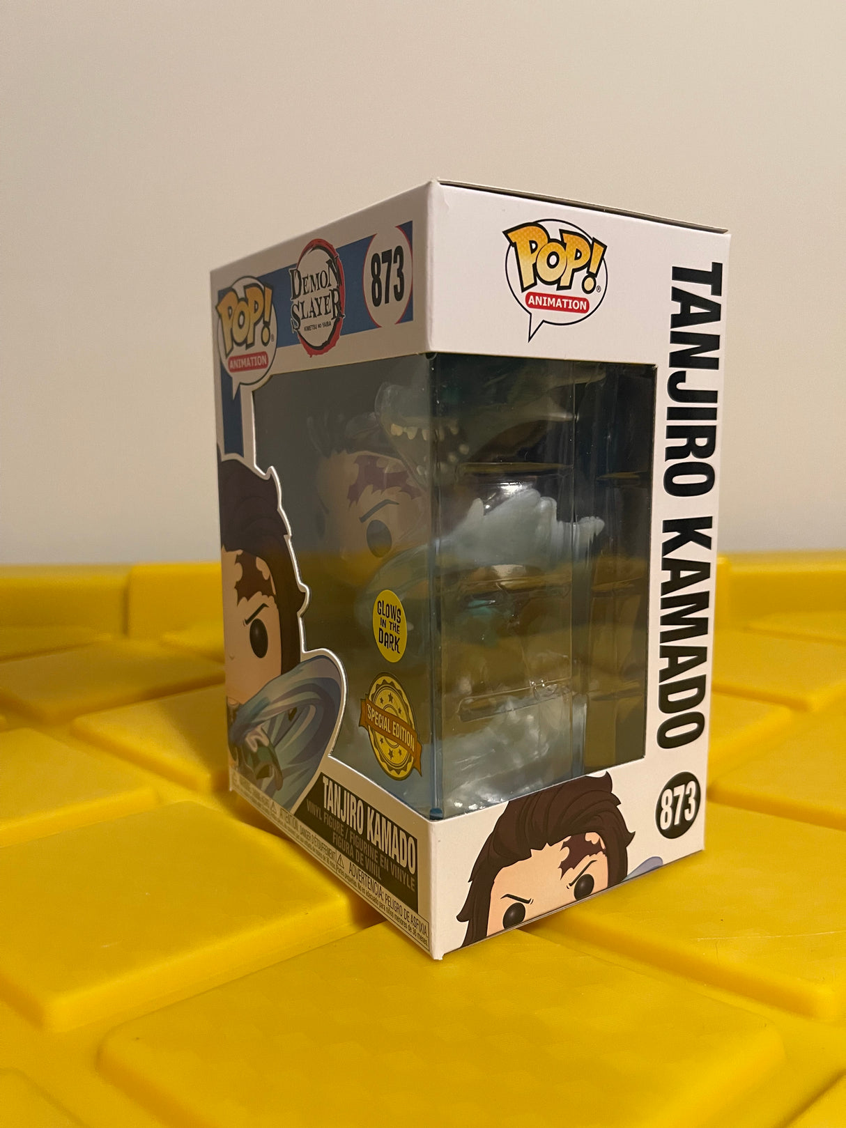 Funko POP! Tanjiro Kamado (Glow)- Limited Edition Special Edition Exclusive