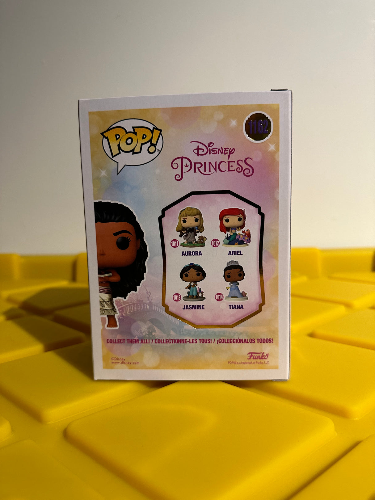 Funko POP! Moana (with Pin) - Limited Edition Funko Shop Exclusive